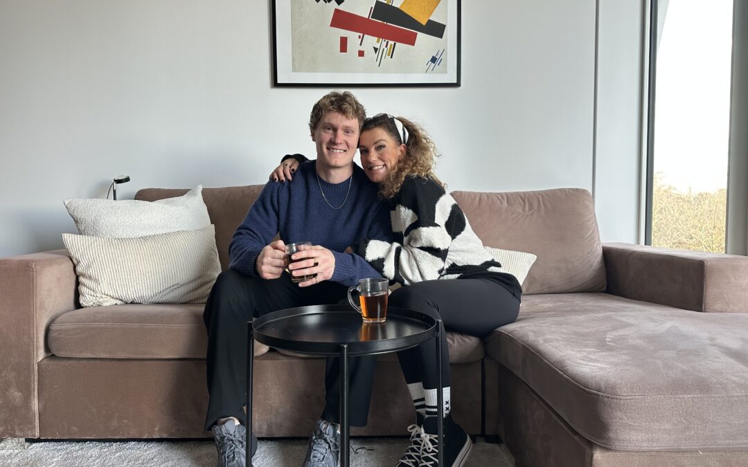 OP DE THEE BIJ: BUITENVELDERT BOY, BODHY BUIT