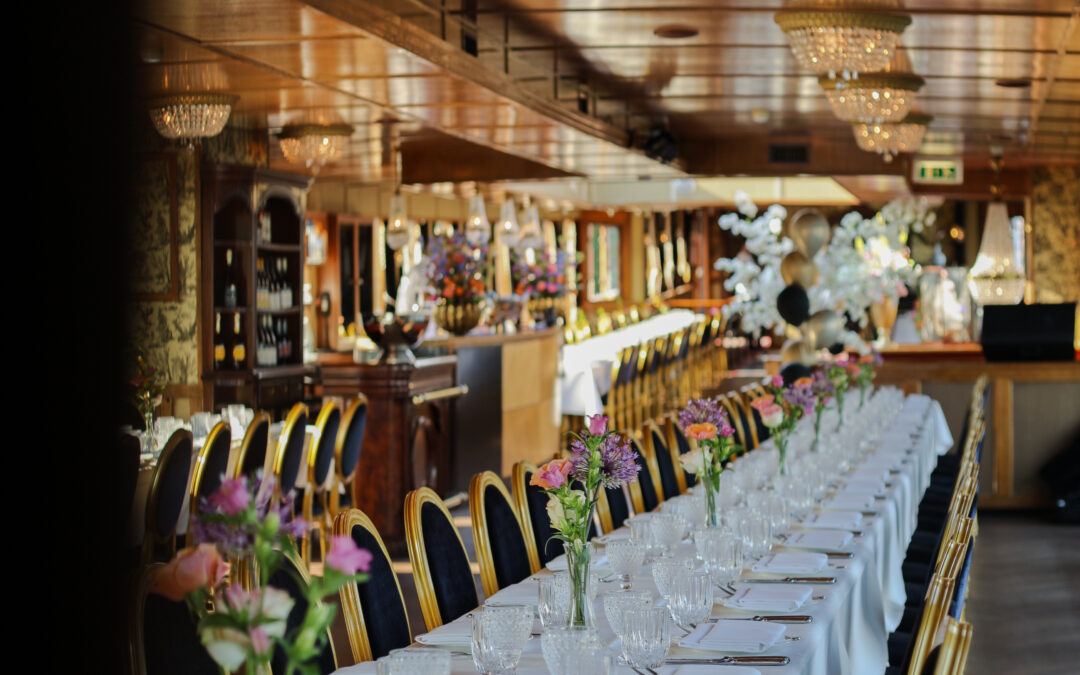 GASTRONOMIE OP DE GRACHTEN: BIJ REDERIJ CRUISE WITH US