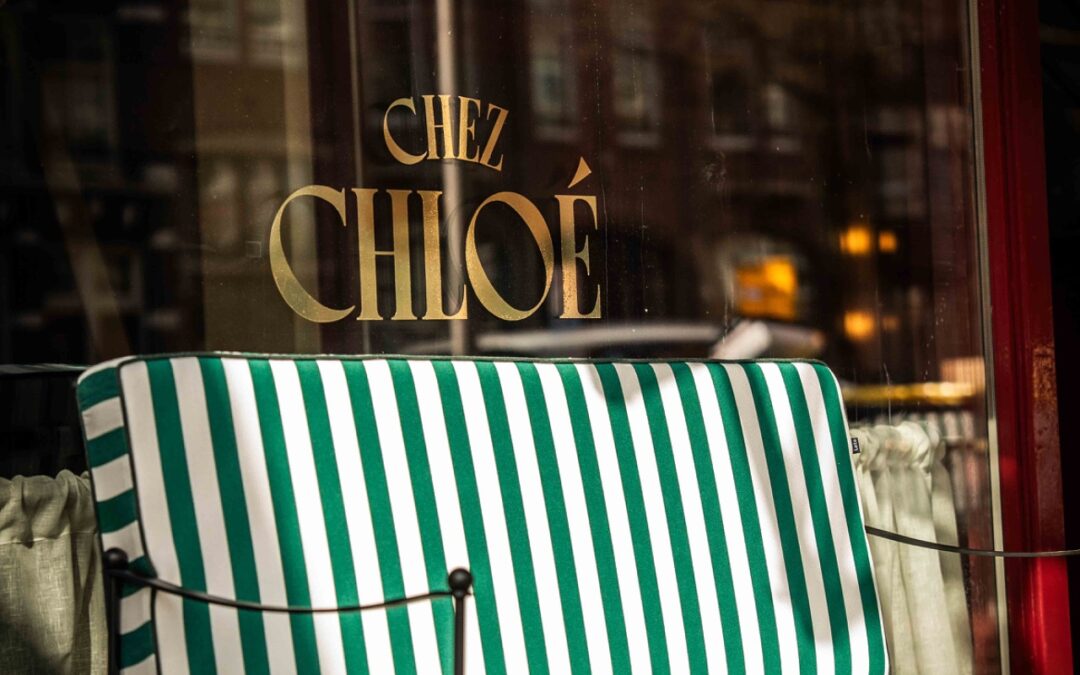 MET 250 WIJNEN EN EEN BIJZONDERE KEUKEN, WORDT CHEZ CHLOÉ DE NIEUWE HIGH-END GO TO BISTRO.