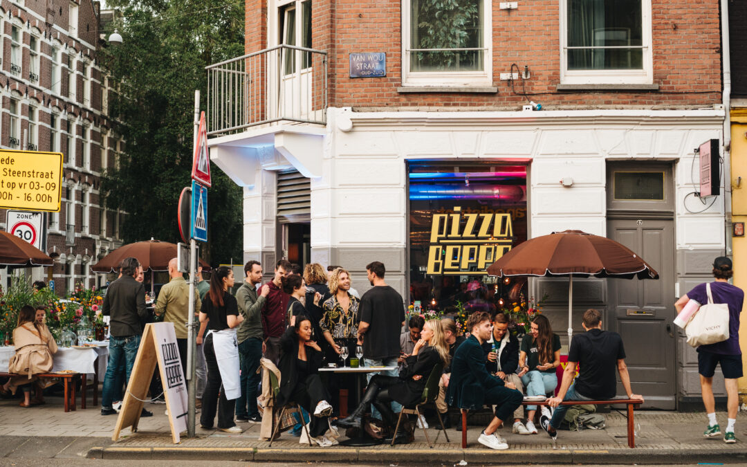 PIZZA BEPPE: EEN STUKJE NAPELS OP HET TERRAS VAN PIZZA BEPPE